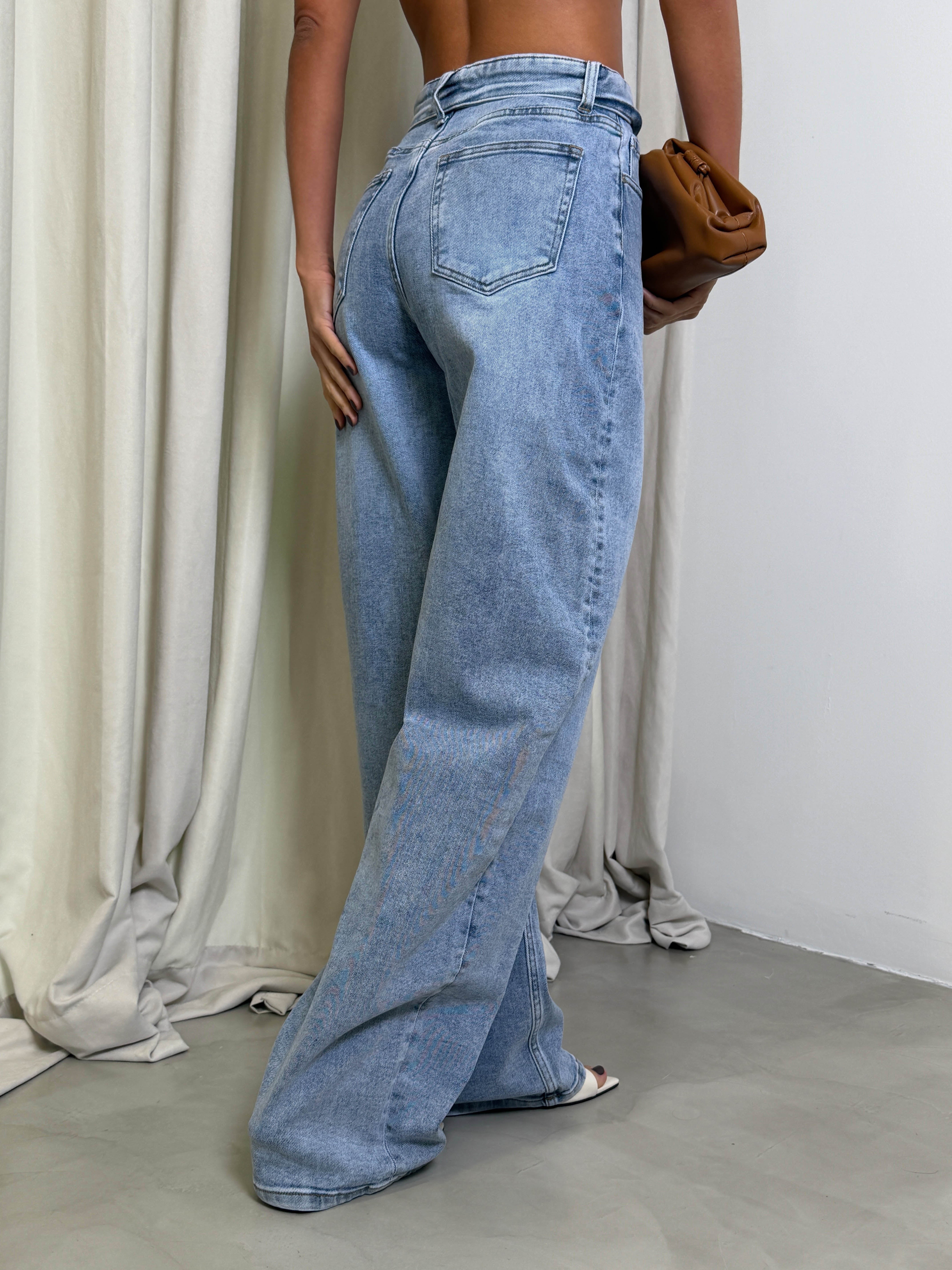 JEAN REVERSE
