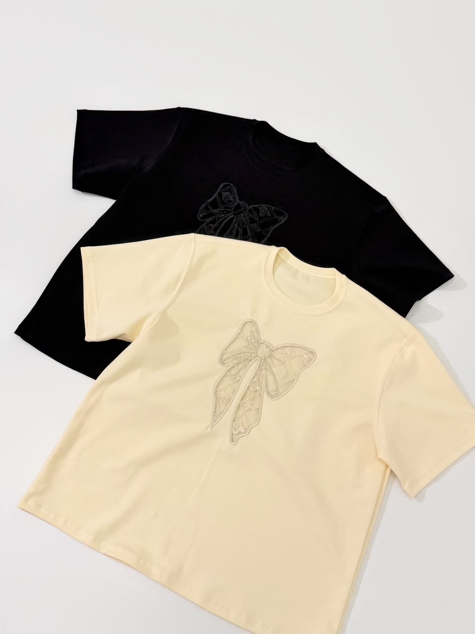 CAMISETA MOÑO ROMANTIC