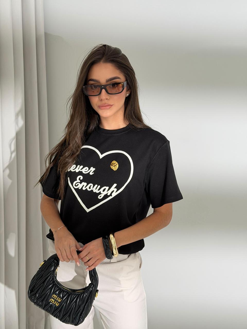 CAMISETA NEVER ENOUGH